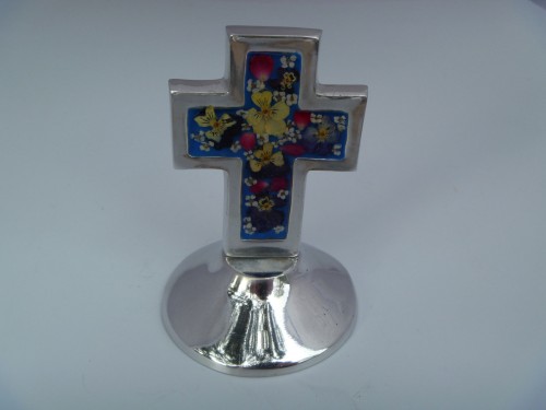 Cross with Stand (2.75